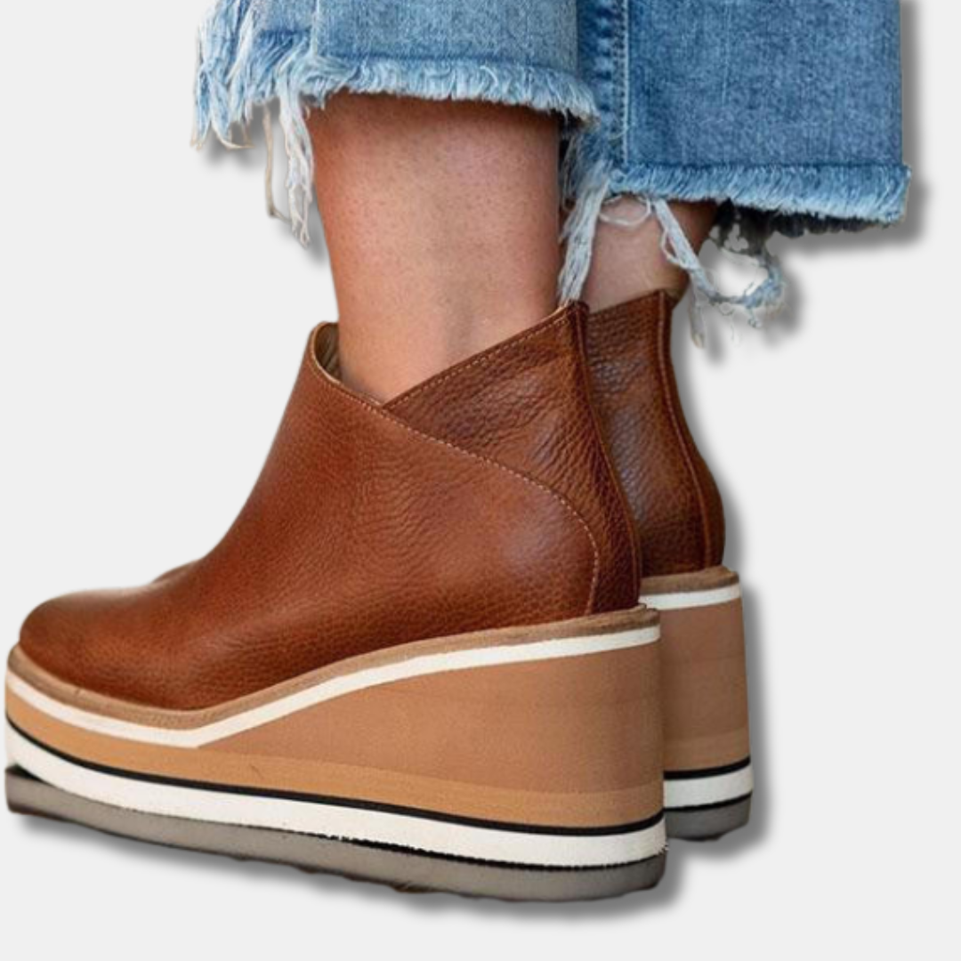 Violet - Chic Fashion Boots for a Modern, Effortless Look